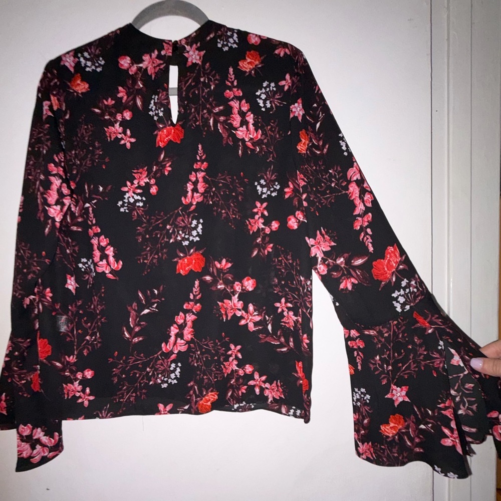 Violet & Claire Black and Red Floral Blouse - Picture 4 of 4
